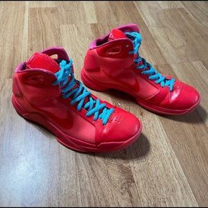 Men’s sneaker size 10 Nike